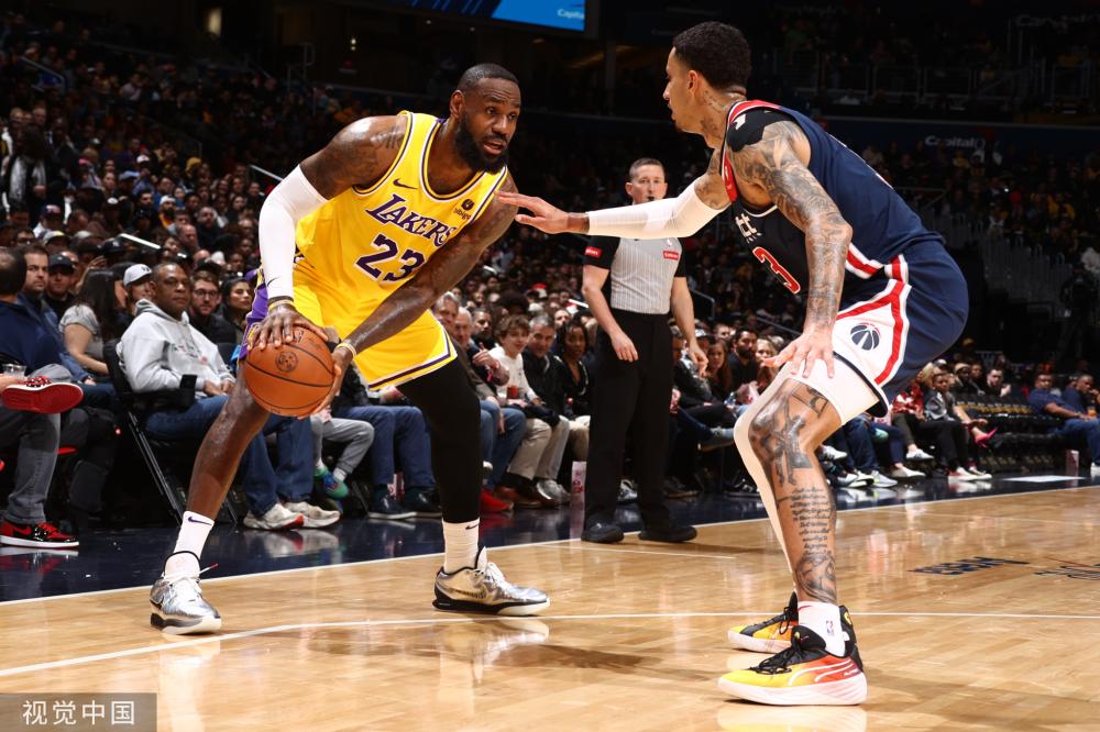 在此基础上 在此基础上