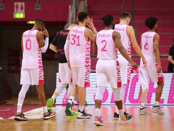 他可以适应 他可以适应