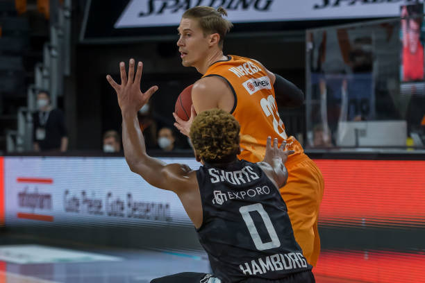 河南队派出 河南队派出